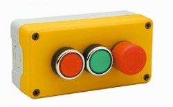 Трехкнопочный пост EMAS аварийный стоп d30мм (1НО+2НЗ) P3EC1A2BE30 - фото 326944