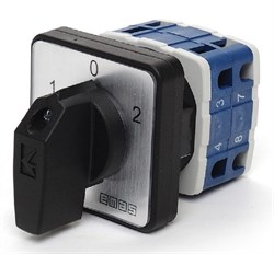 Двухфазный реверсивный переключатель полюсов EMAS (1-0-2) 10А PSA010KD234S - фото 327669